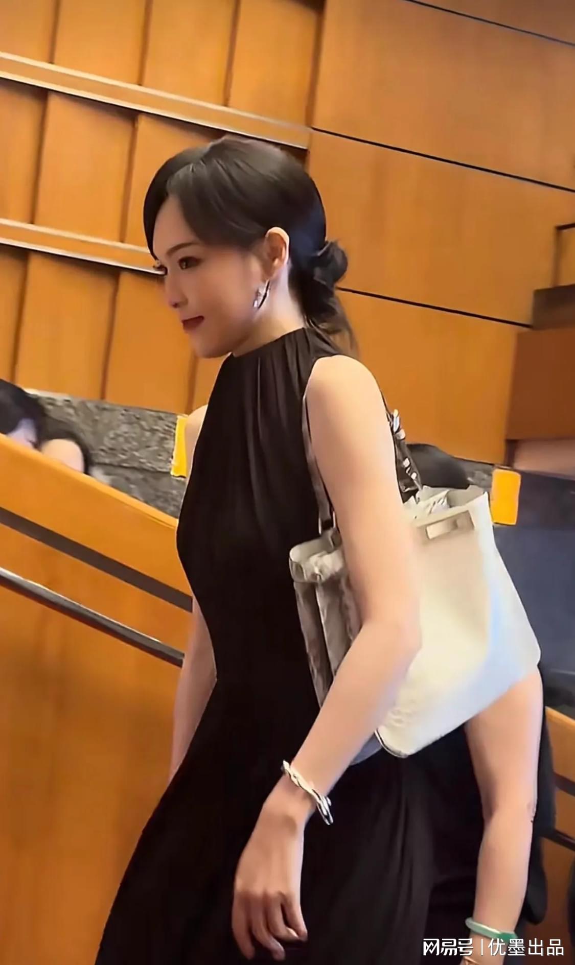 罗德里：佛得角整场比赛都在防守，甚至连中场都过不去