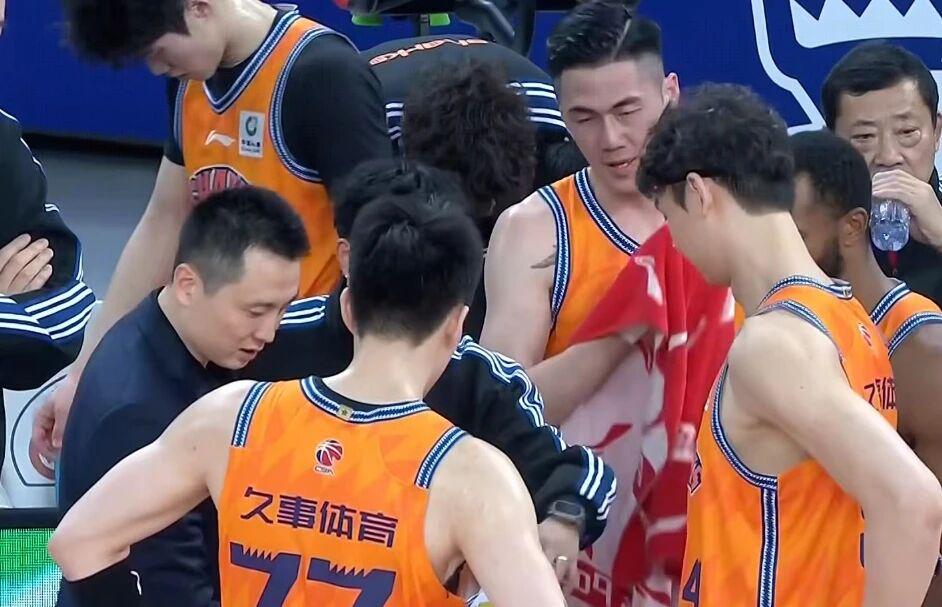 在NBA一支球队想要夺得总冠军，到底需要什么样的球员？