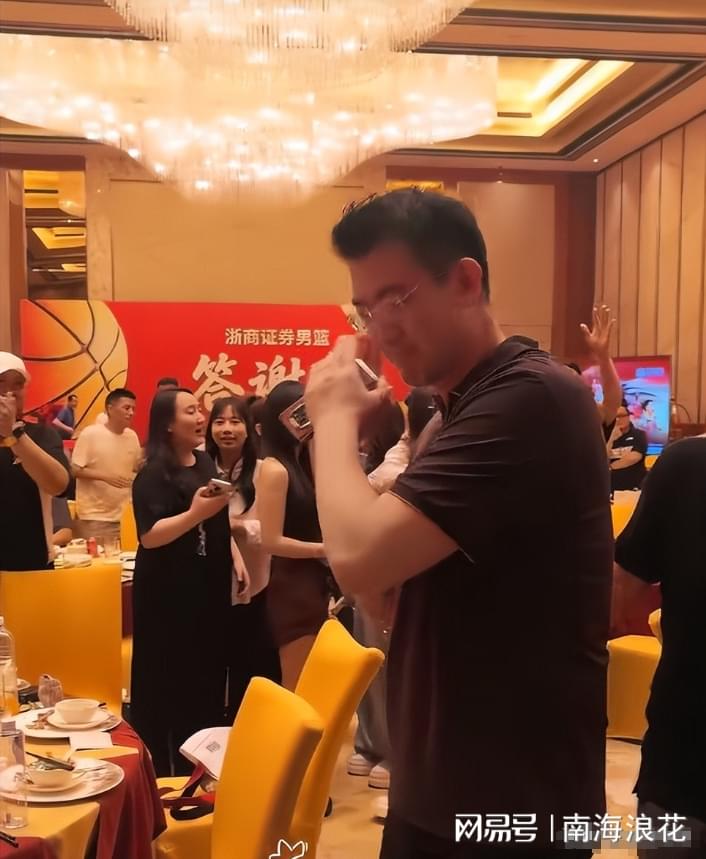 热火追字母哥已备好交易报价