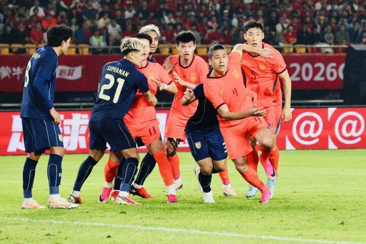 1亿欧中场托纳利同意加盟热刺，德泽尔比全力推动老乡加盟