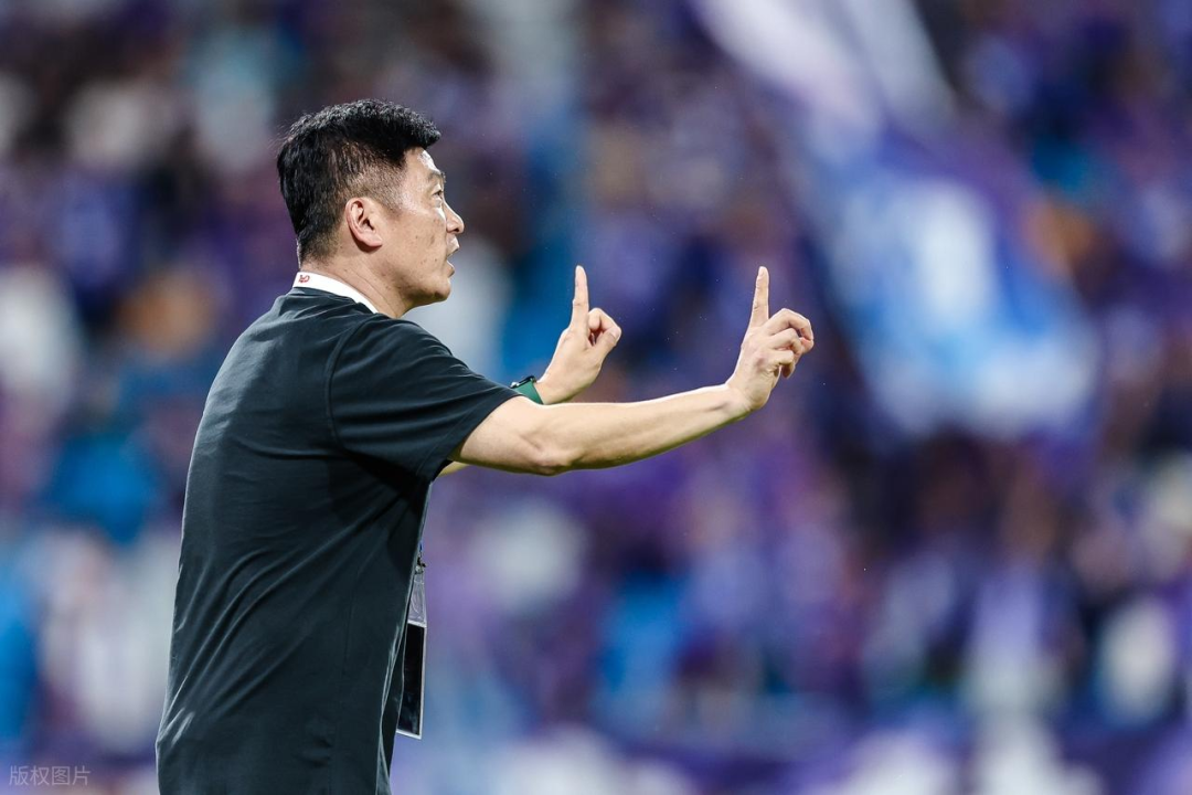 斯基拉：维拉球探在世界杯现场考察了日本国门铃木彩艳